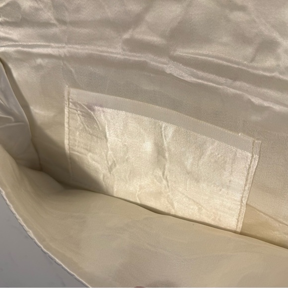 Vintage Style Clutch with Sequin& Bead Detailing 4 x 8” interior smaller pocket - Picture 7 of 9